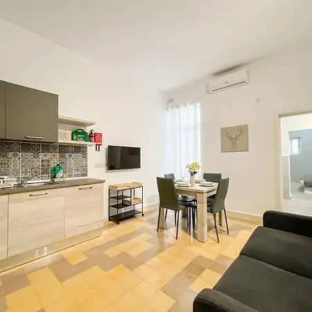 Апартаменты Crystal Waters 2 - Sliema Strand, Gzira