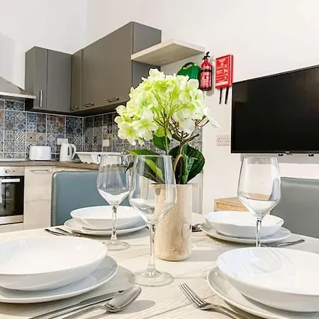 Apartment Crystal Waters 2 - Sliema Strand, Gzira